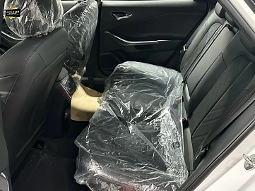 Hyundai Lafesta, 2025г, передний привод, робот