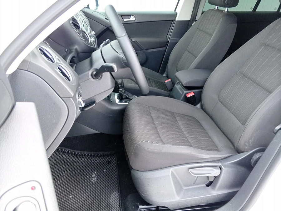 Volkswagen Tiguan, 2014г., передний привод, робот