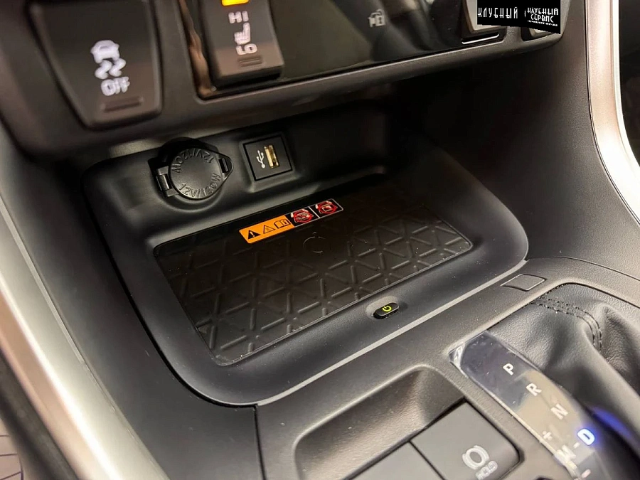 Toyota RAV4, 2025г., полный привод, вариатор