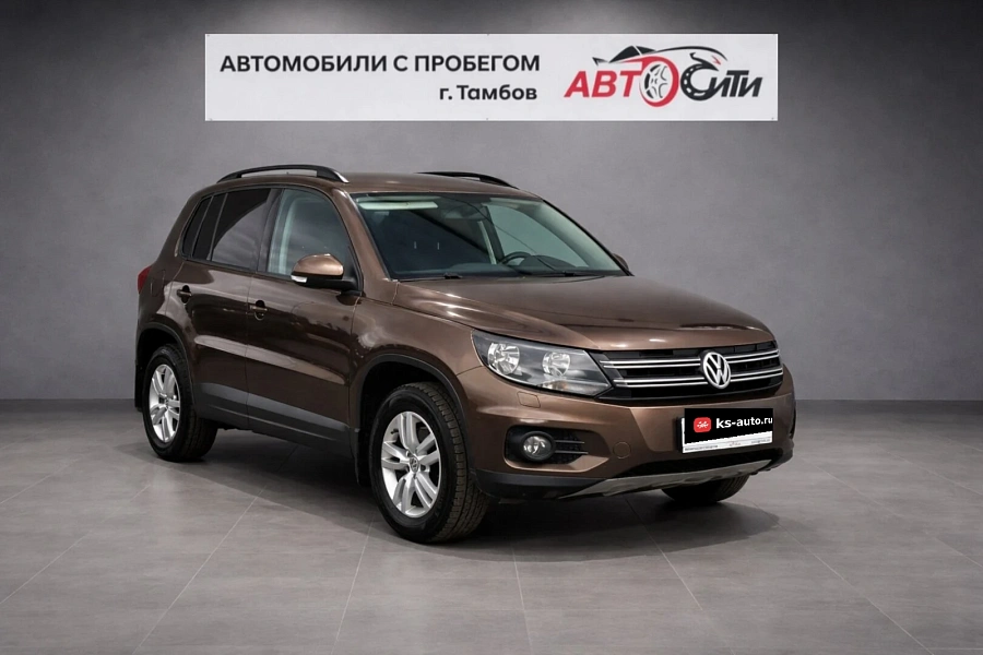 Volkswagen Tiguan, 2015г., полный привод, автомат