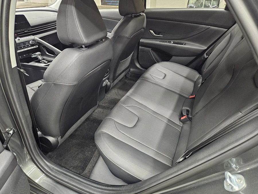 Hyundai Elantra, 2025г., передний привод, вариатор