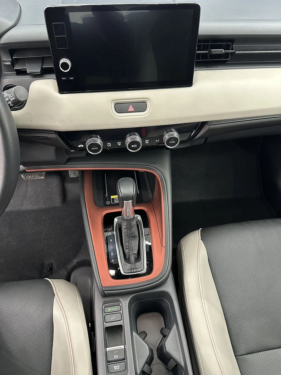 Honda Vezel, 2022г., передний привод, вариатор