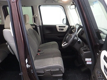 Honda N-BOX, 2021г, передний привод, вариатор