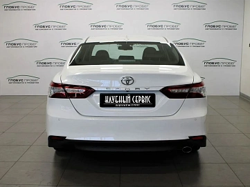 Toyota Camry, 2019г, передний привод, автомат