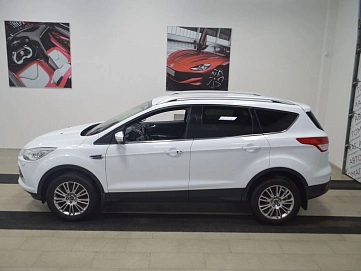Ford Kuga, 2013г, полный привод, автомат