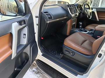 Toyota Land Cruiser Prado, 2021г, полный привод, автомат