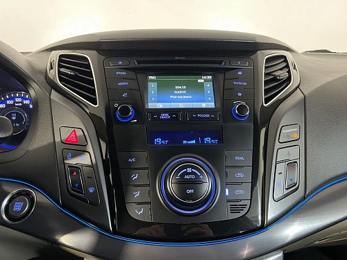 Hyundai i40, 2015г, передний привод, автомат