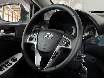 Hyundai Solaris, 2014г, передний привод, автомат
