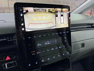 Hyundai Staria, 2022г, передний привод, автомат