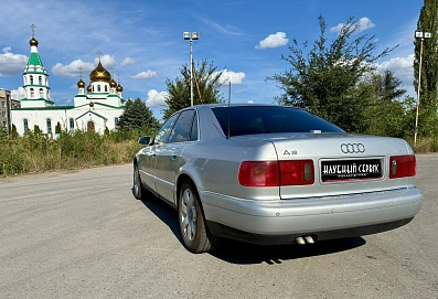 Audi A8, 2001г, полный привод, автомат
