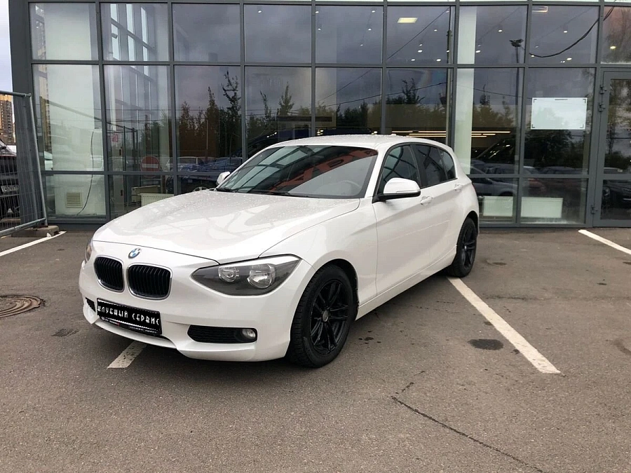 BMW 1 серии, 2013г., задний привод, автомат