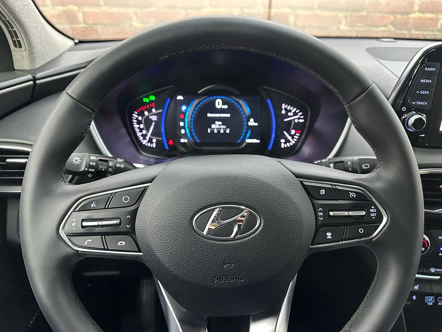 Hyundai Santa Fe, 2018г., полный привод, автомат