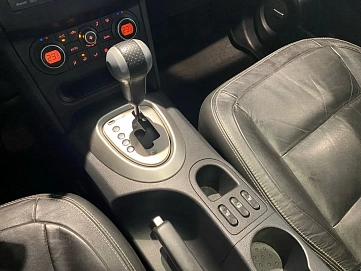 Nissan Qashqai, 2010г, передний привод, автомат