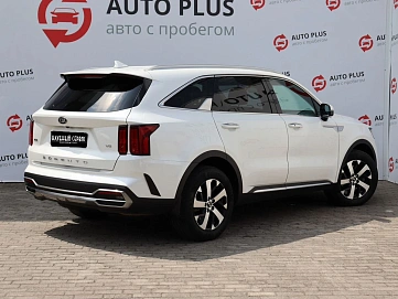 Kia Sorento, 2021г, полный привод, автомат