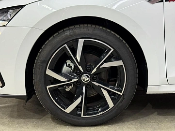 Skoda Octavia, 2025г, передний привод, робот