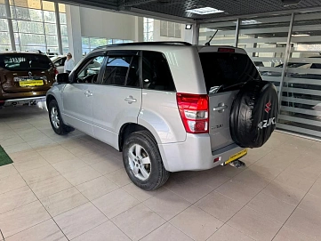 Suzuki Grand Vitara, 2010г, полный привод, автомат