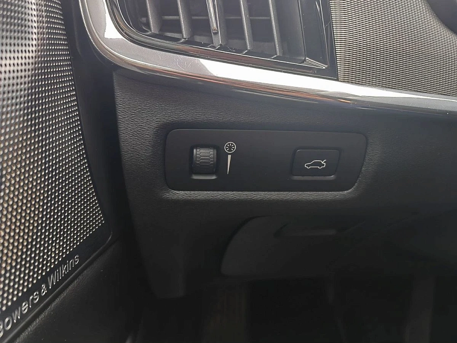 Volvo S90, 2017г., передний привод, автомат