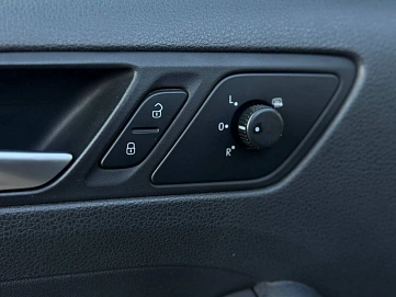 Volkswagen Jetta, 2012г, передний привод, автомат
