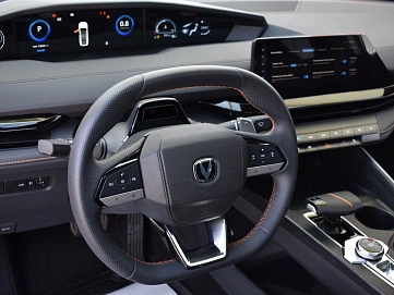 Changan UNI-V, 2024г., передний привод, робот