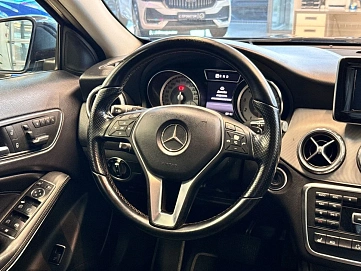 Mercedes-Benz , 2015г., полный привод, робот