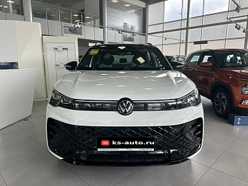 Volkswagen Tiguan, 2026г., полный привод, робот