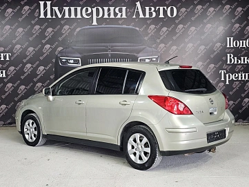 Nissan Tiida, 2008г, передний привод, автомат