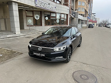 Volkswagen Passat, 2017г, передний привод, робот