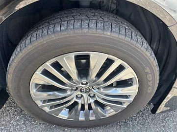 Toyota Harrier, 2022г, передний привод, вариатор