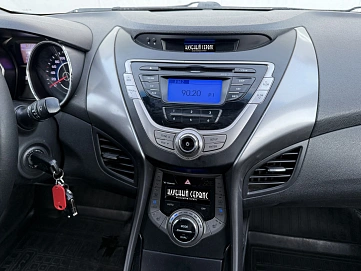 Hyundai Elantra, 2013г, передний привод, автомат