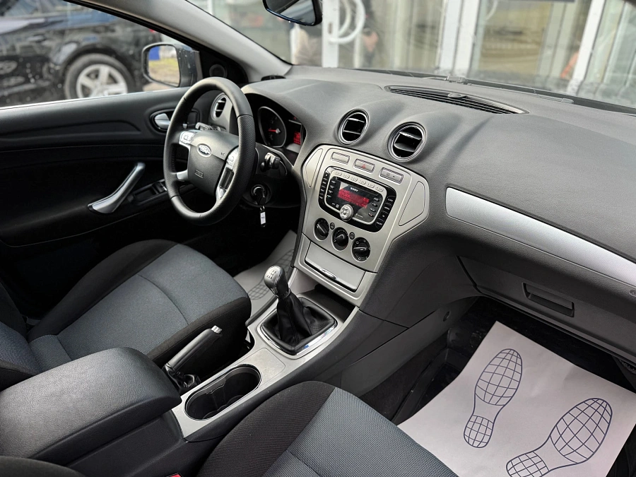 Ford Mondeo, 2009г., передний привод, механика