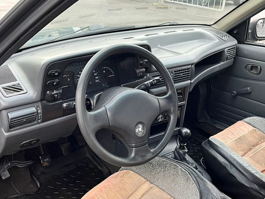 Daewoo Nexia, 2005г., передний привод, механика