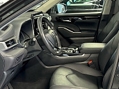 Toyota Highlander, 2022г., полный привод, автомат
