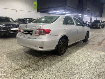 Toyota Corolla, 2010г, передний привод, механика