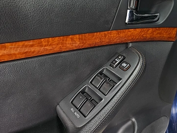 Toyota Avensis, 2007г, передний привод, автомат