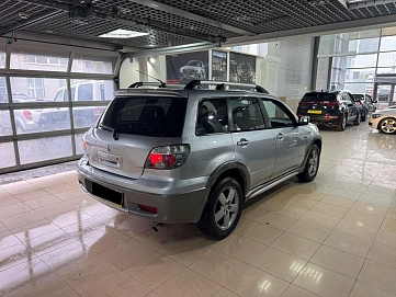 Mitsubishi Outlander, 2004г, полный привод, автомат