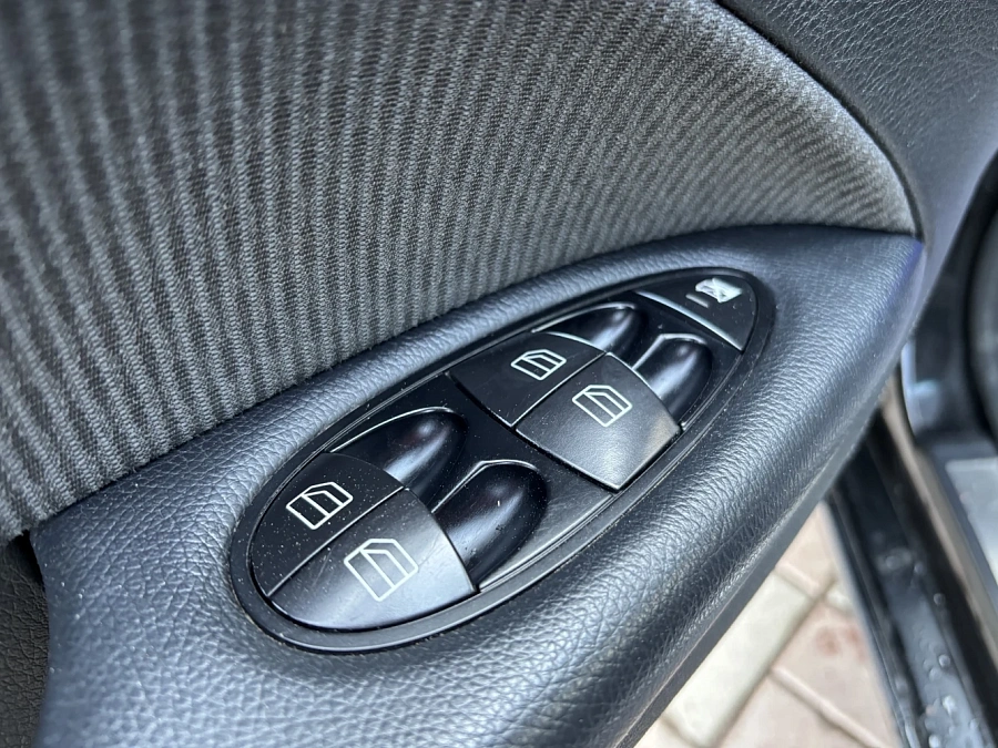 Mercedes-Benz E-Класс, 2007г., передний привод, автомат