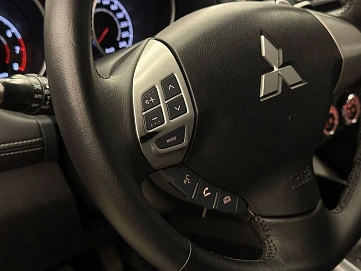 Mitsubishi Outlander, 2010г, полный привод, вариатор