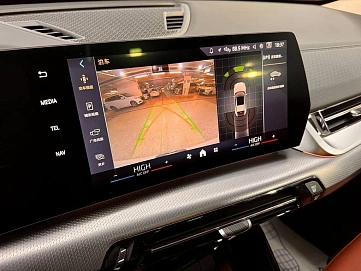 BMW X2, 2025г, передний привод, робот