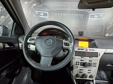 Opel , 2008г., передний привод, робот