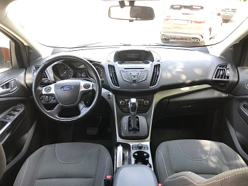 Ford Kuga, 2015г, передний привод, автомат
