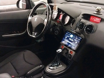 Peugeot 408, 2016г, передний привод, автомат