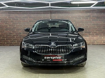 Skoda Superb, 2025г, передний привод, робот
