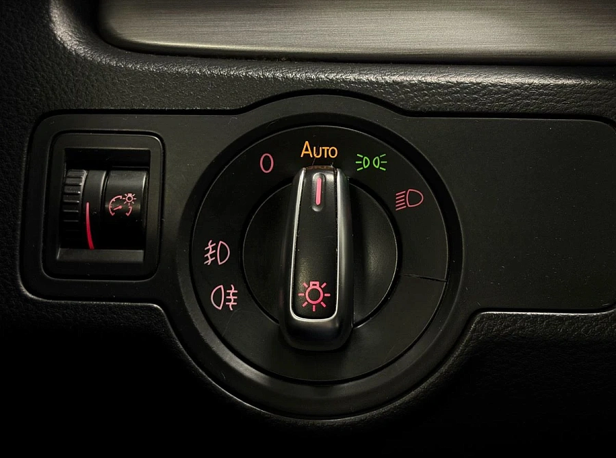 Volkswagen Passat, 2013г., передний привод, автомат