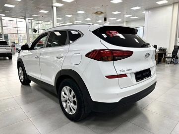 Hyundai Tucson, 2020г, передний привод, автомат