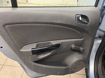 Opel Corsa, 2008г, передний привод, механика