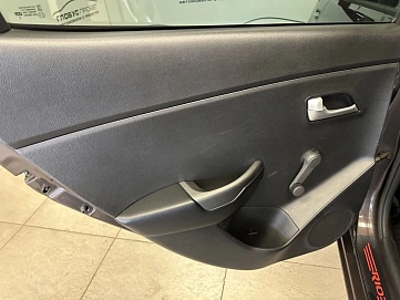 Kia Rio, 2016г, передний привод, механика