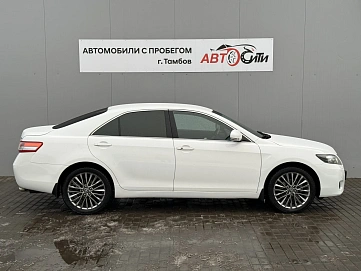 Toyota Camry, 2011г, передний привод, автомат