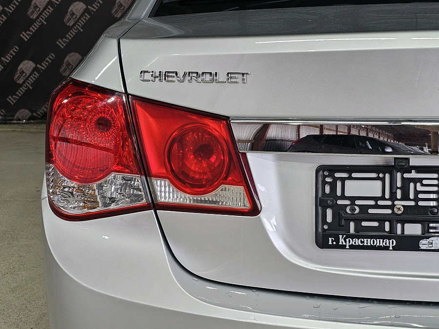 Chevrolet Cruze, 2010г., передний привод, автомат