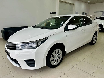 Toyota Corolla, 2014г, передний привод, вариатор