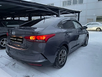 Hyundai Solaris, 2021г, передний привод, автомат